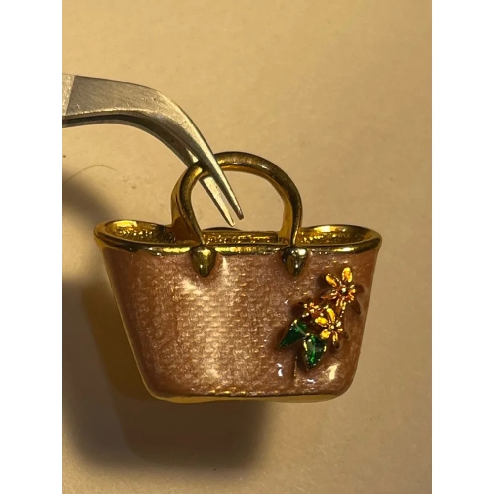 Avon pre owned